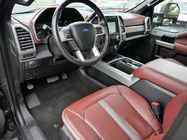 Used 2019 Ford F350 Platinum w/ Platinum Ultimate Package AWD/4WD image 3