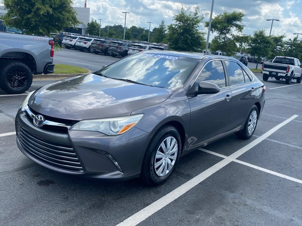 Used 2017 Toyota Camry LE w/ Moonroof Package FWD image 3