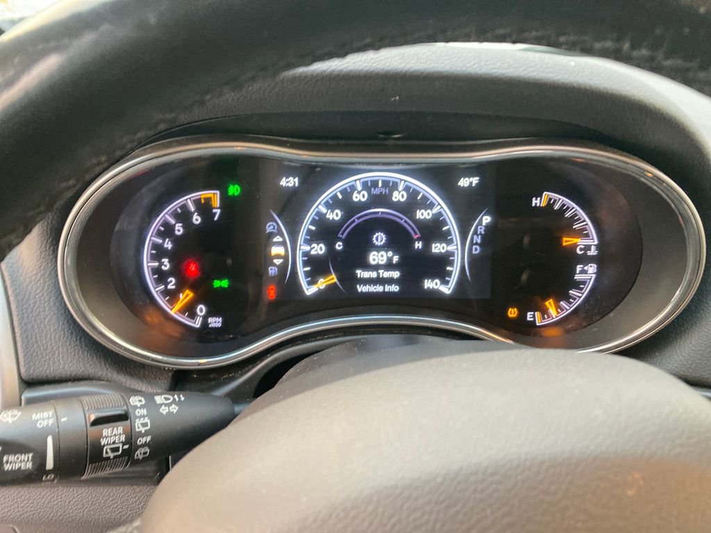 Used 2020 Jeep Grand Cherokee Laredo image 19