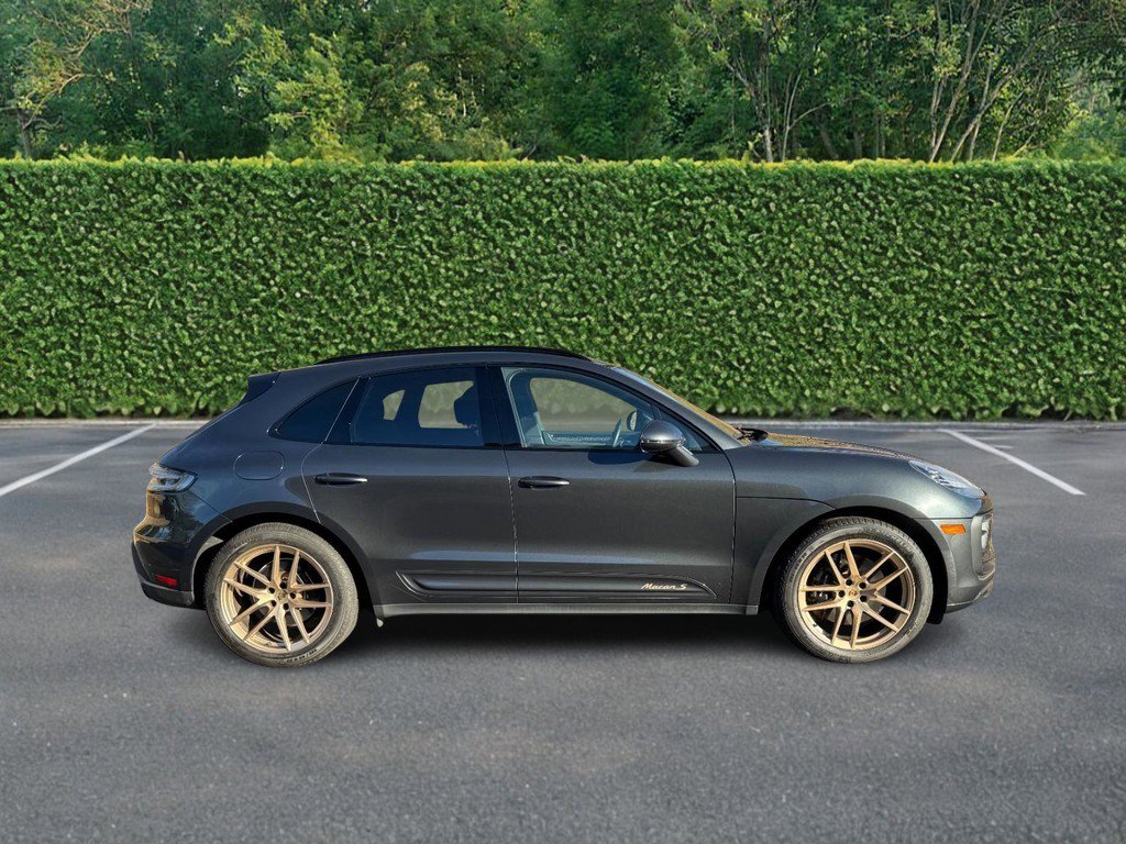 Used 2023 Porsche Macan S image 2