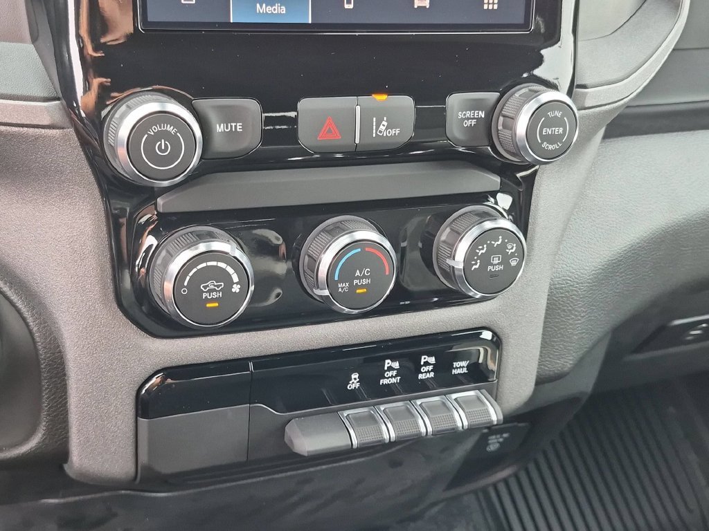 New 2027 RAM 1500 Warlock AWD/4WD image 18