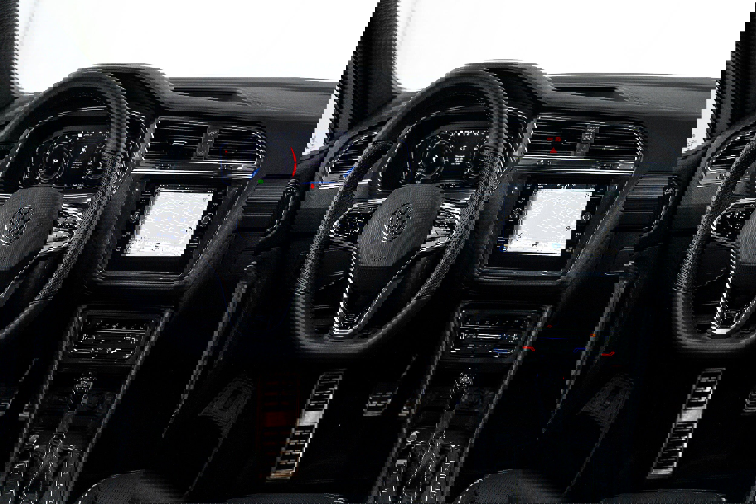 Used 2024 Volkswagen Tiguan SEL R-Line image 9