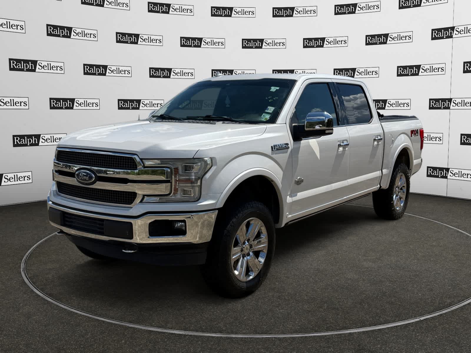Used 2018 Ford F150 King Ranch w/ Equipment Group 601A Luxury AWD/4WD image 2