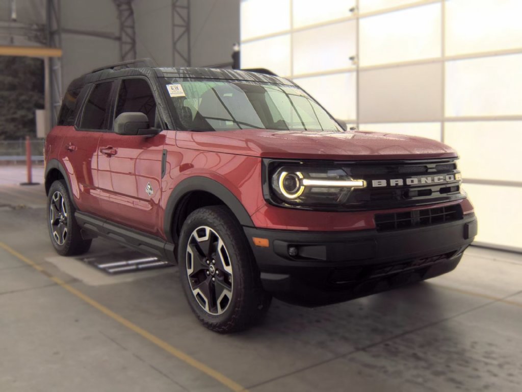 Used 2021 Ford Bronco Sport Outer Banks AWD/4WD image 1