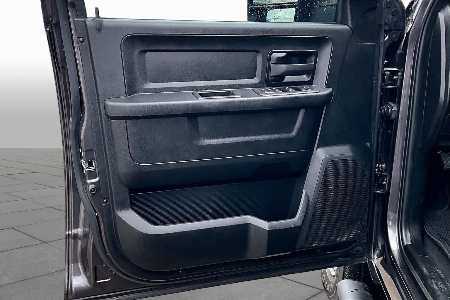 Used 2025 RAM 2500 Tradesman AWD/4WD image 22