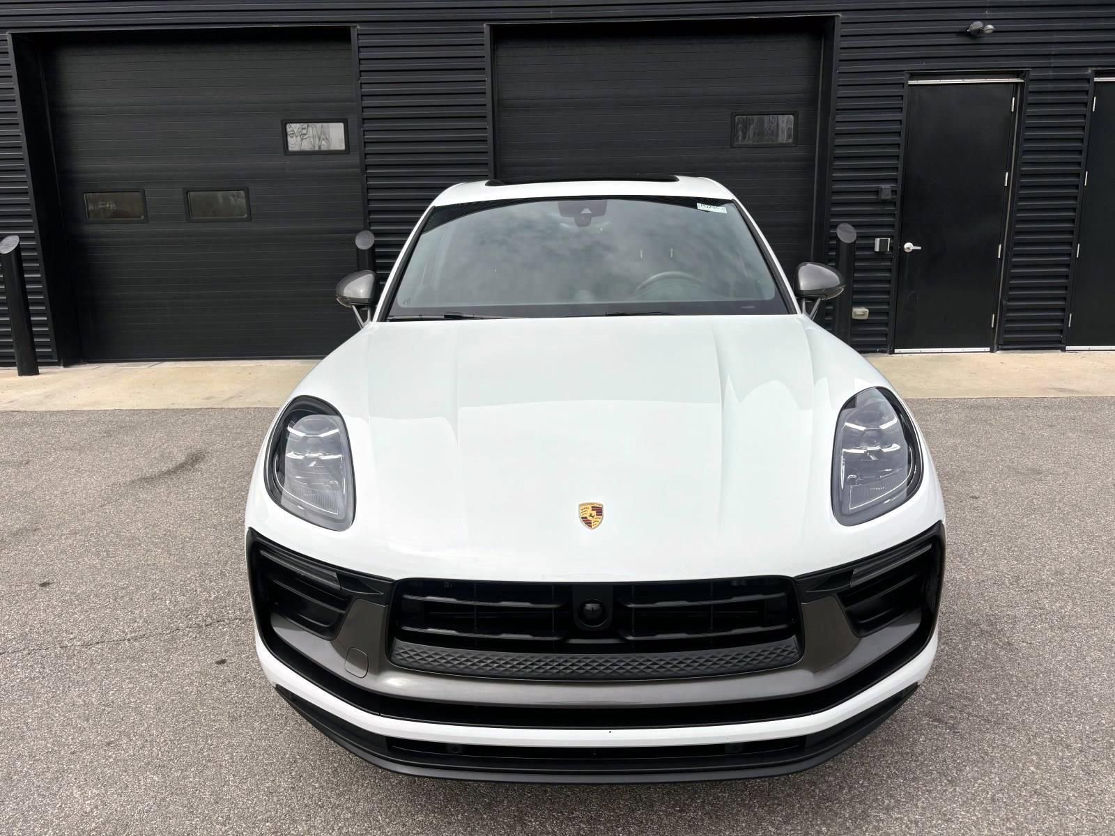 Used 2025 Porsche Macan Turbo image 13