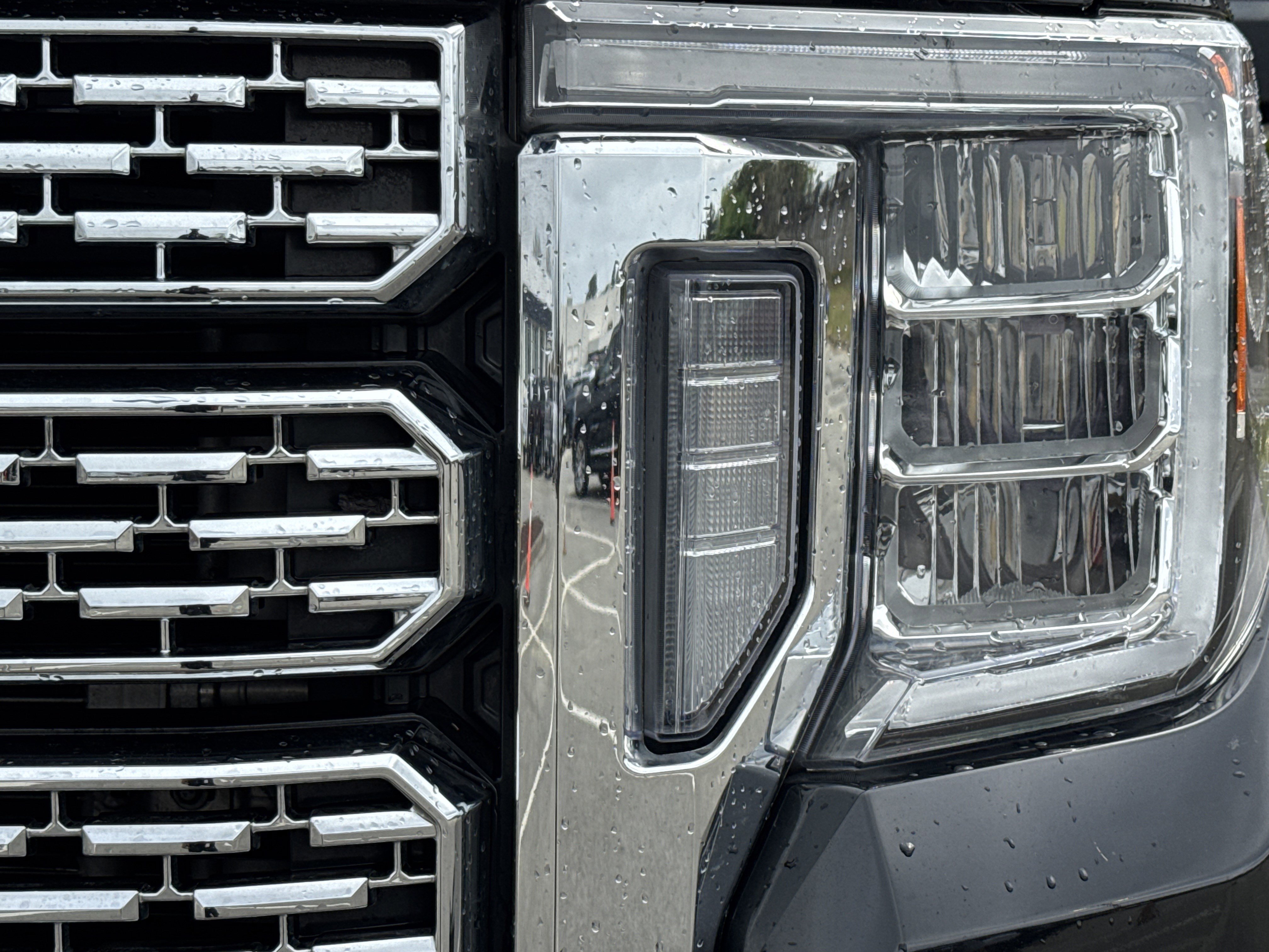 Used 2022 GMC Sierra 2500 Denali w/ Denali Ultimate Package image 6