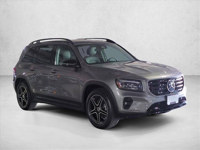 Used 2026 Mercedes-Benz GLB 250 image 3