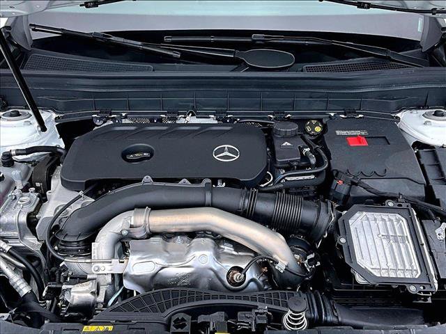 New 2026 Mercedes-Benz GLB 250 image 13