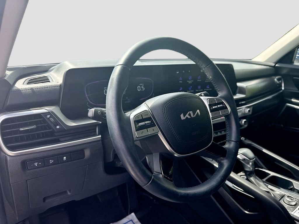 Certified 2024 Kia Telluride S w/ S Sunroof Package AWD/4WD image 12