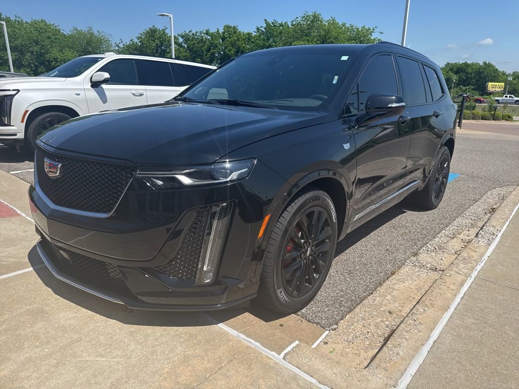Used 2024 Cadillac XT6 Sport w/ Technology Package AWD/4WD image 1
