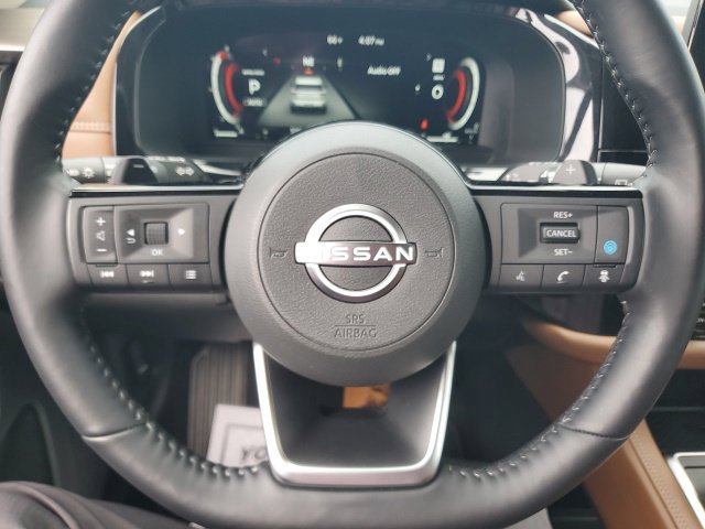 Certified 2025 Nissan Pathfinder Platinum w/ Black Appearance Package AWD/4WD image 46
