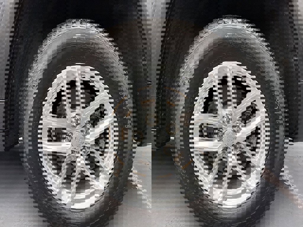 Used 2022 Jeep Grand Cherokee L Laredo w/ Luxury Tech Group I image 9