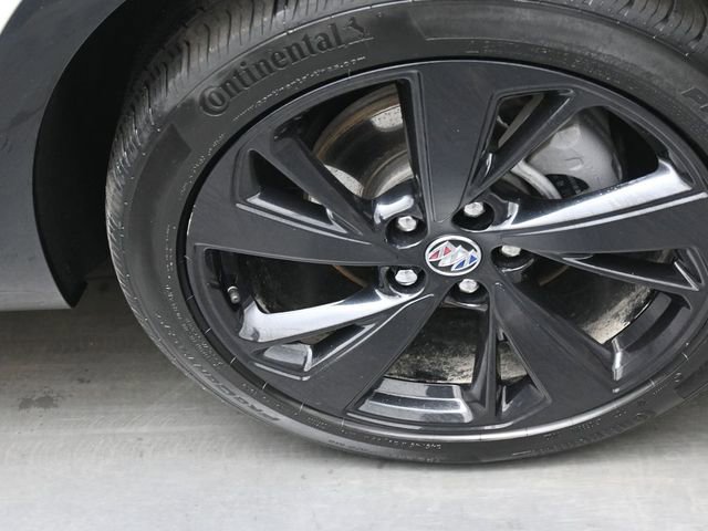 Used 2023 Buick Envision Essence w/ Sport Touring Package image 30