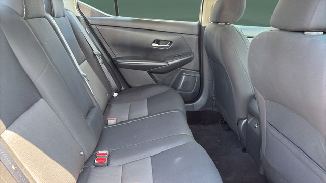 Used 2022 Nissan Sentra SV FWD image 27