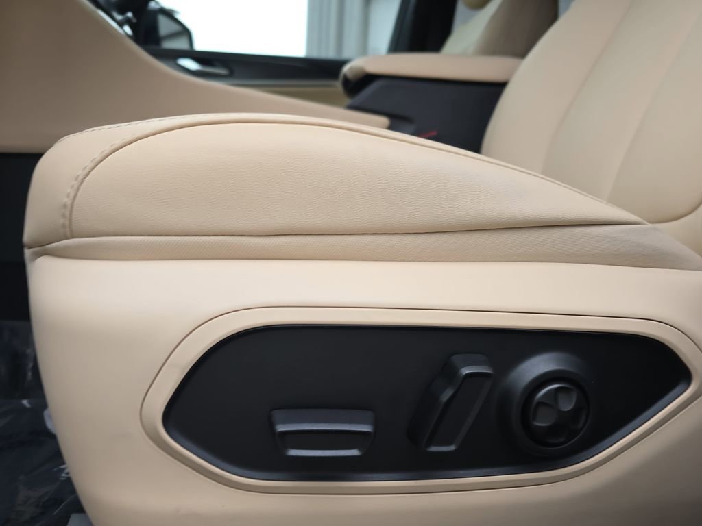 New 2026 Jeep Grand Cherokee Limited image 27