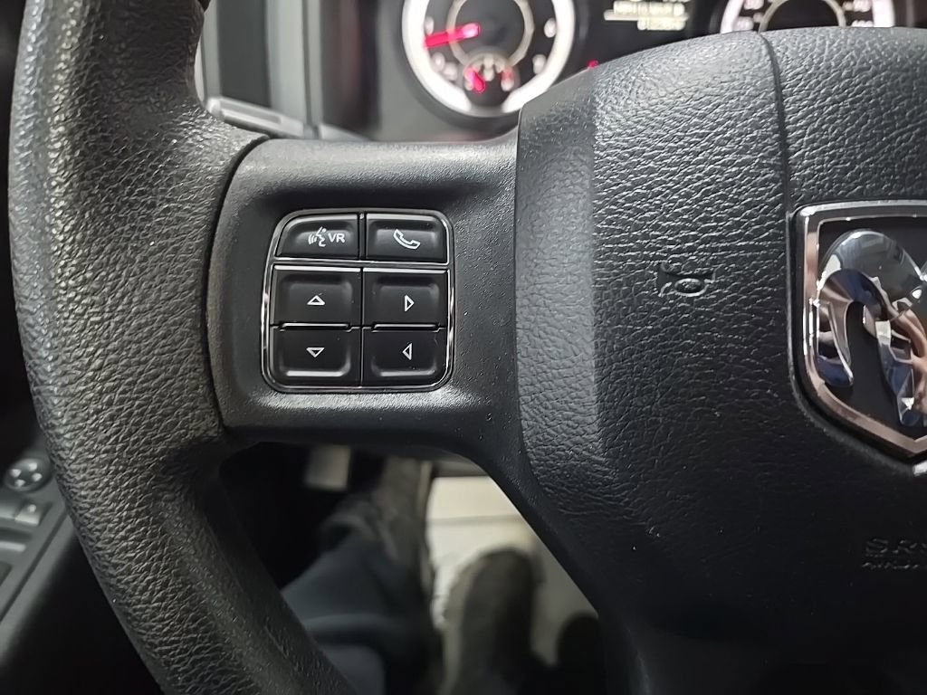 Used 2016 RAM 1500 Tradesman w/ Chrome Appearance Group AWD/4WD image 19