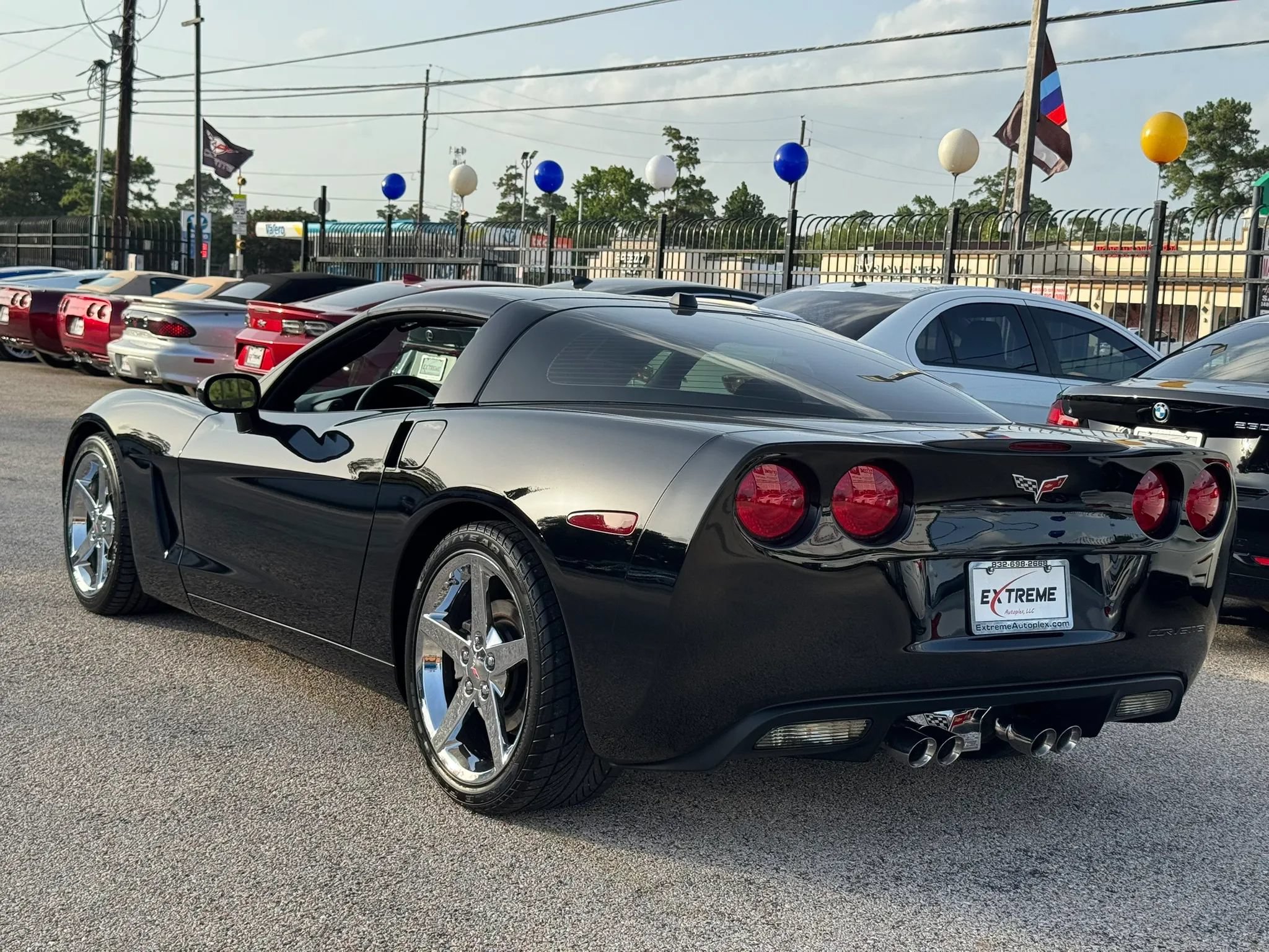 Used 2005 Chevrolet Corvette Coupe w/ Preferred Equipment Group RWD image 8