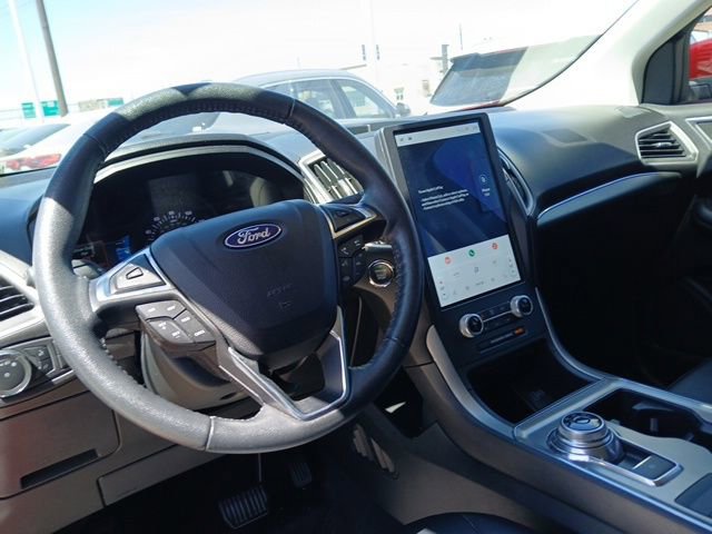 Used 2022 Ford Edge SEL w/ Convenience Package image 14