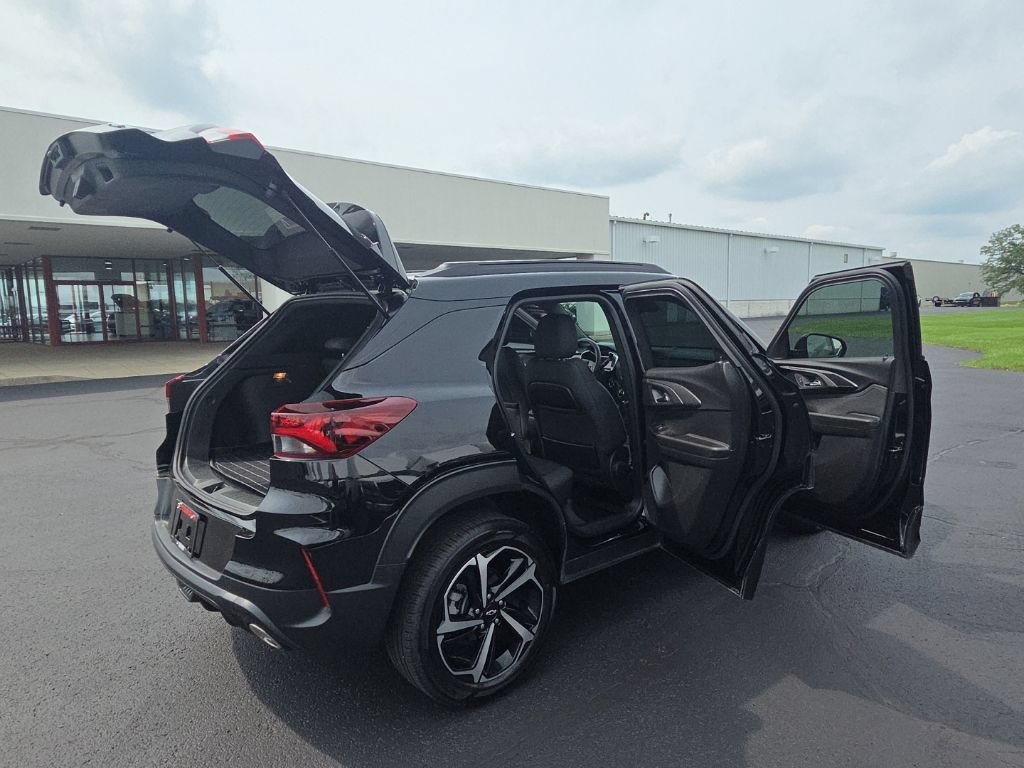 Used 2022 Chevrolet TrailBlazer RS FWD image 15