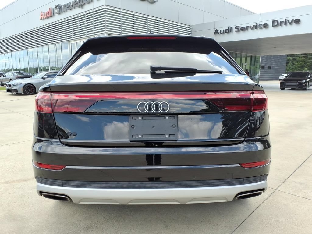 Used 2024 Audi Q8 Premium Plus AWD/4WD image 4