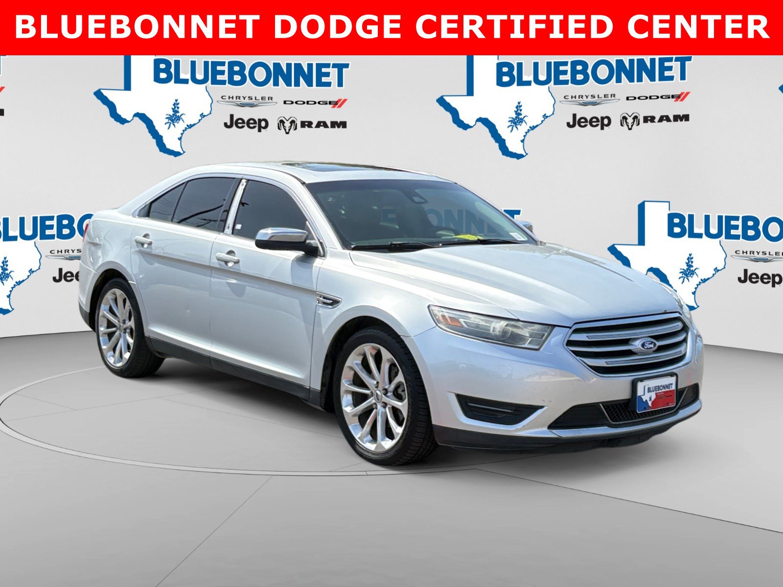 Used 2014 Ford Taurus Limited w/ Equipment Group 301A FWD image 3