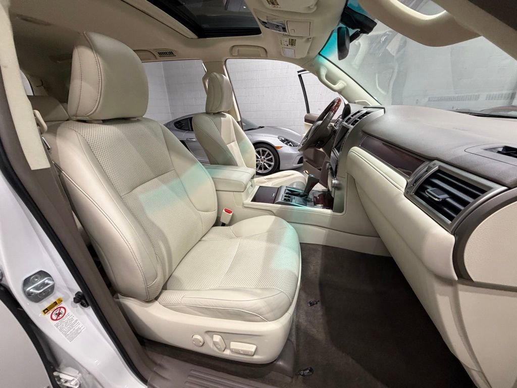 Used 2012 Lexus GX 460 w/ Comfort Plus Pkg image 46