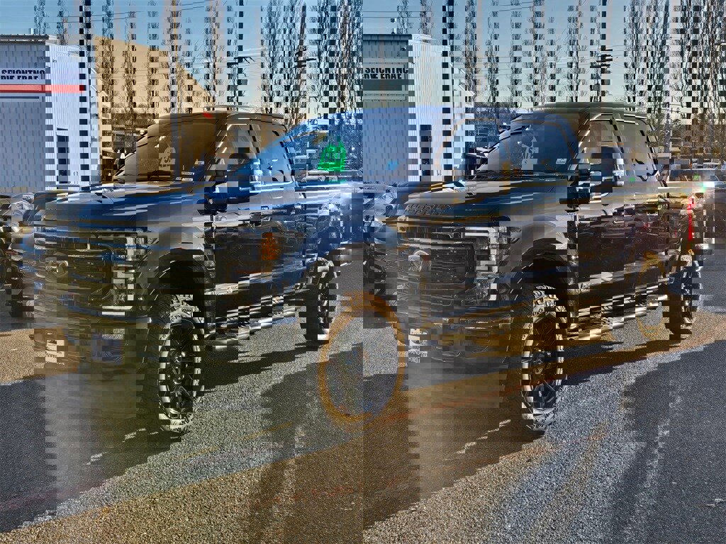Used 2021 Ford F250 Lariat image 1