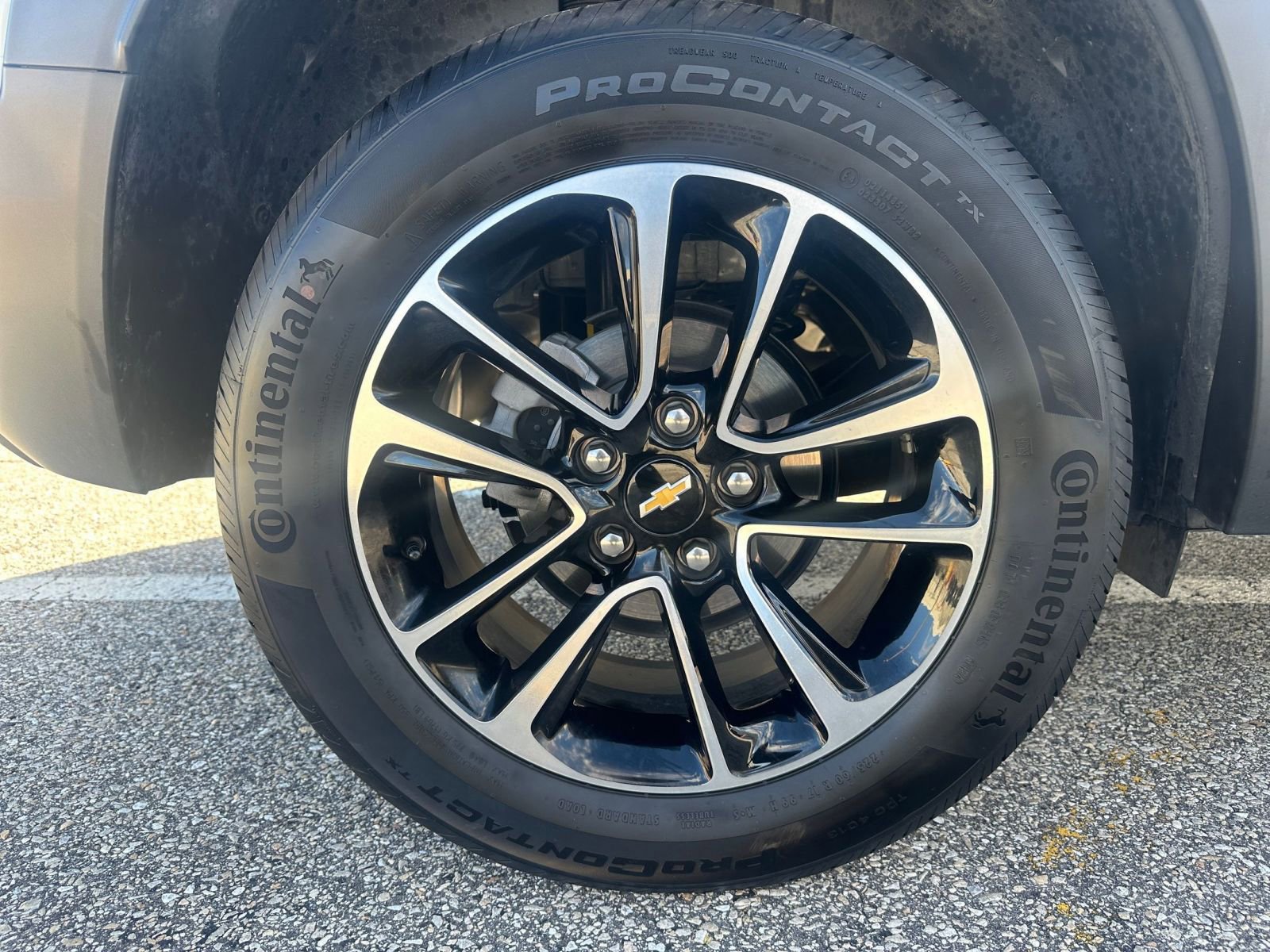 Used 2025 Chevrolet TrailBlazer LT w/ Driver Confidence Package image 28