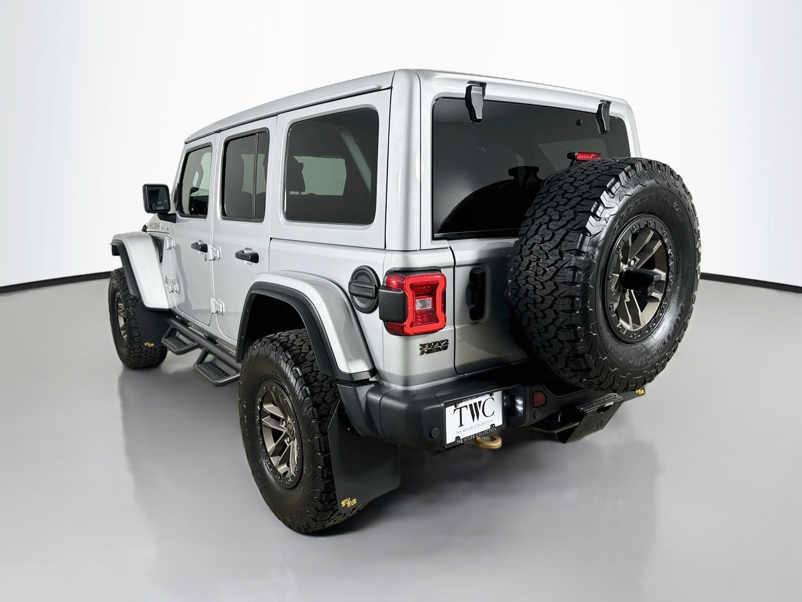 Used 2024 Jeep Wrangler Unlimited Rubicon 392 AWD/4WD image 7