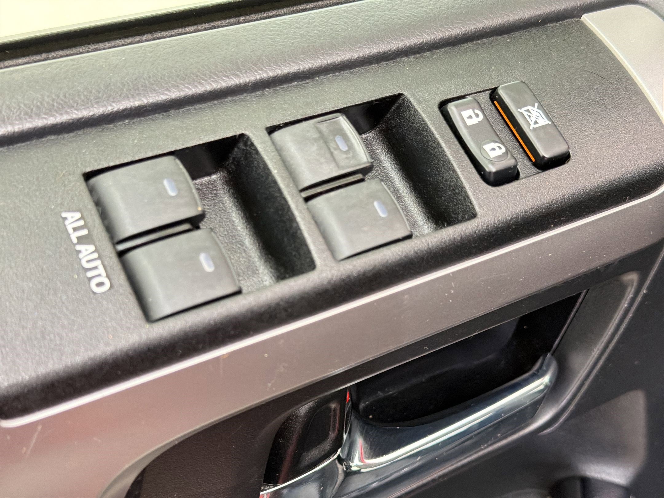 Used 2019 Toyota 4Runner SR5 image 12