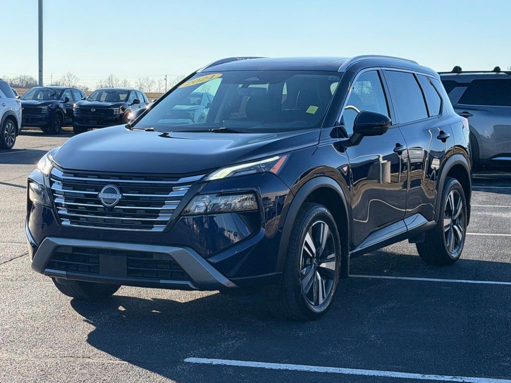 Used 2024 Nissan Rogue SL w/ SL Premium Package image 9