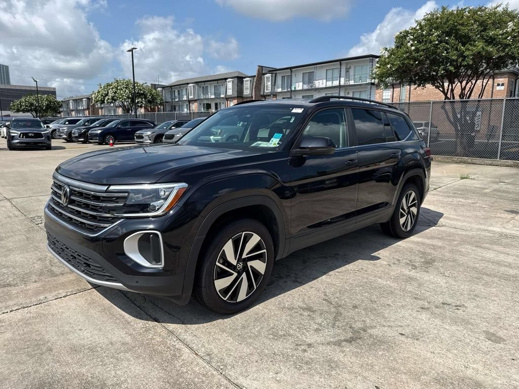 Used 2025 Volkswagen Atlas SE FWD image 3