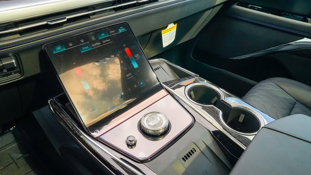 New 2026 Cadillac Escalade IQL Luxury image 20