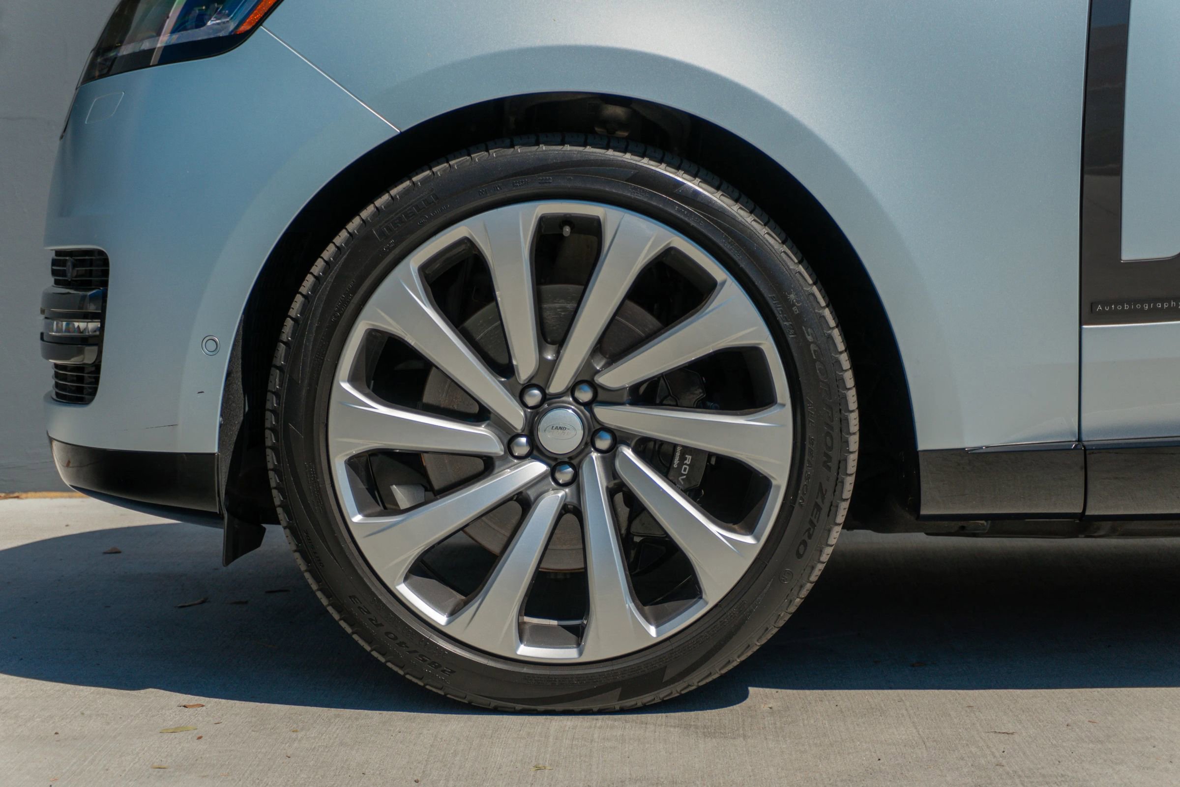 Used 2023 Land Rover Range Rover Autobiography image 20