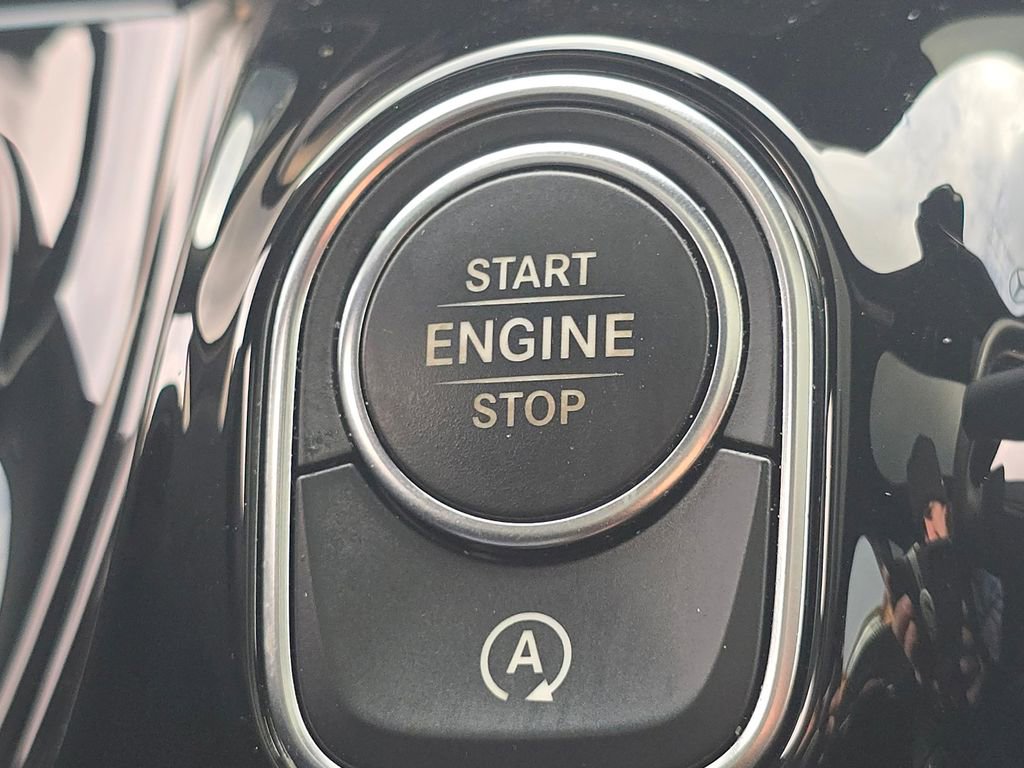 Certified 2021 Mercedes-Benz GLA 250 4MATIC image 33