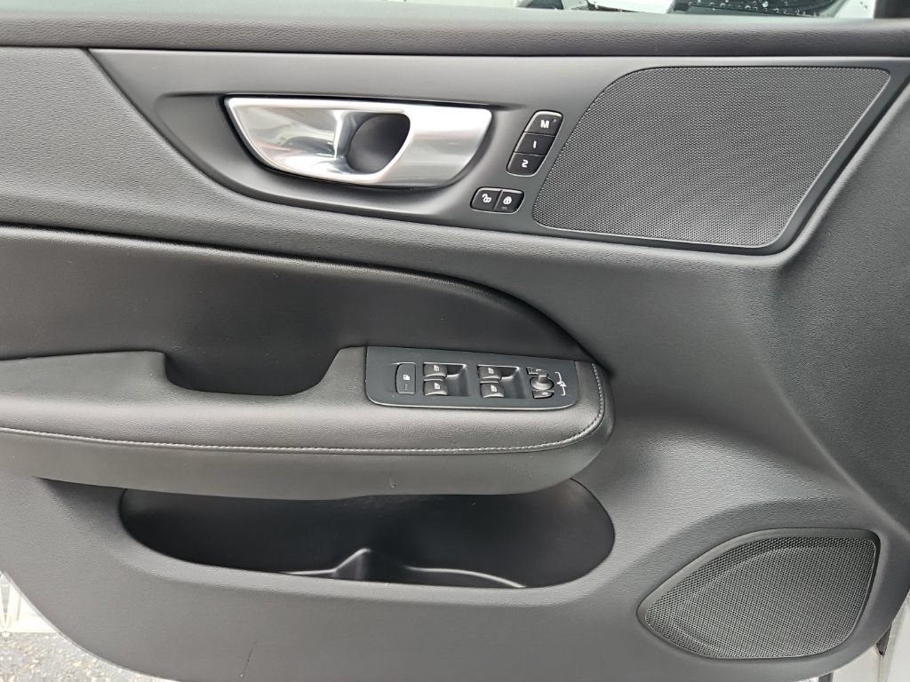 Used 2024 Volvo S60 B5 Core AWD/4WD image 23