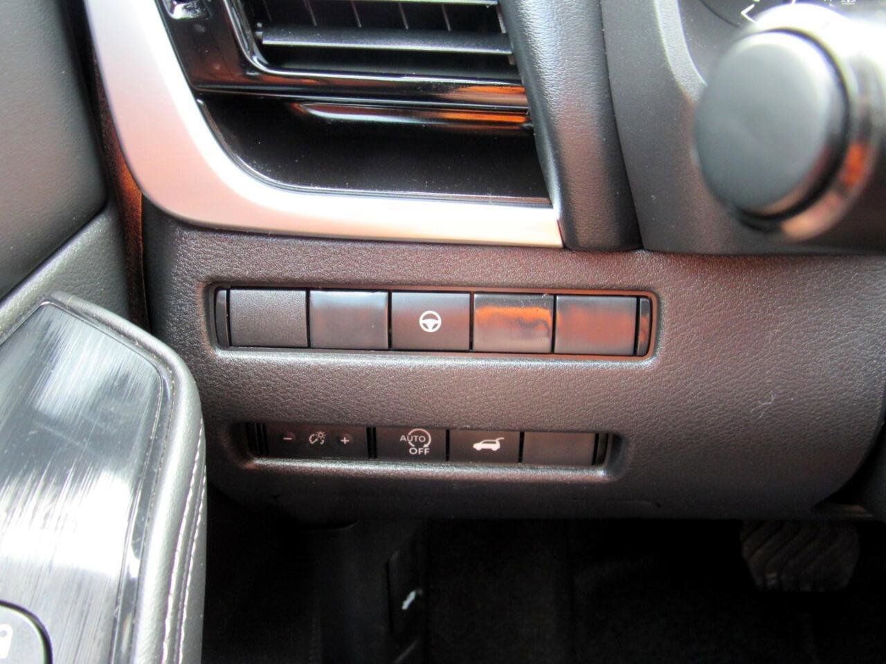 Used 2023 Nissan Rogue SL AWD/4WD image 20