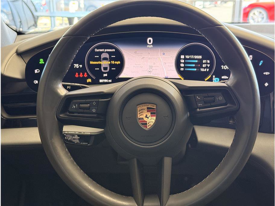 Used 2022 Porsche Taycan image 13