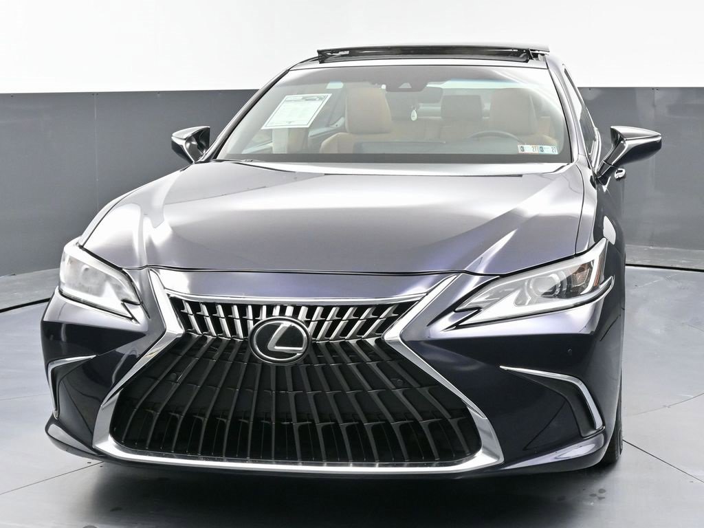 Used 2025 Lexus ES 350 w/ Premium Package image 5