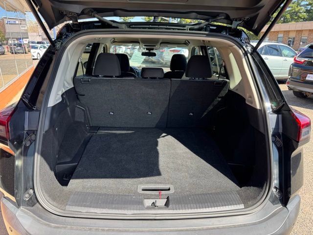 Used 2021 Nissan Rogue S AWD/4WD image 23
