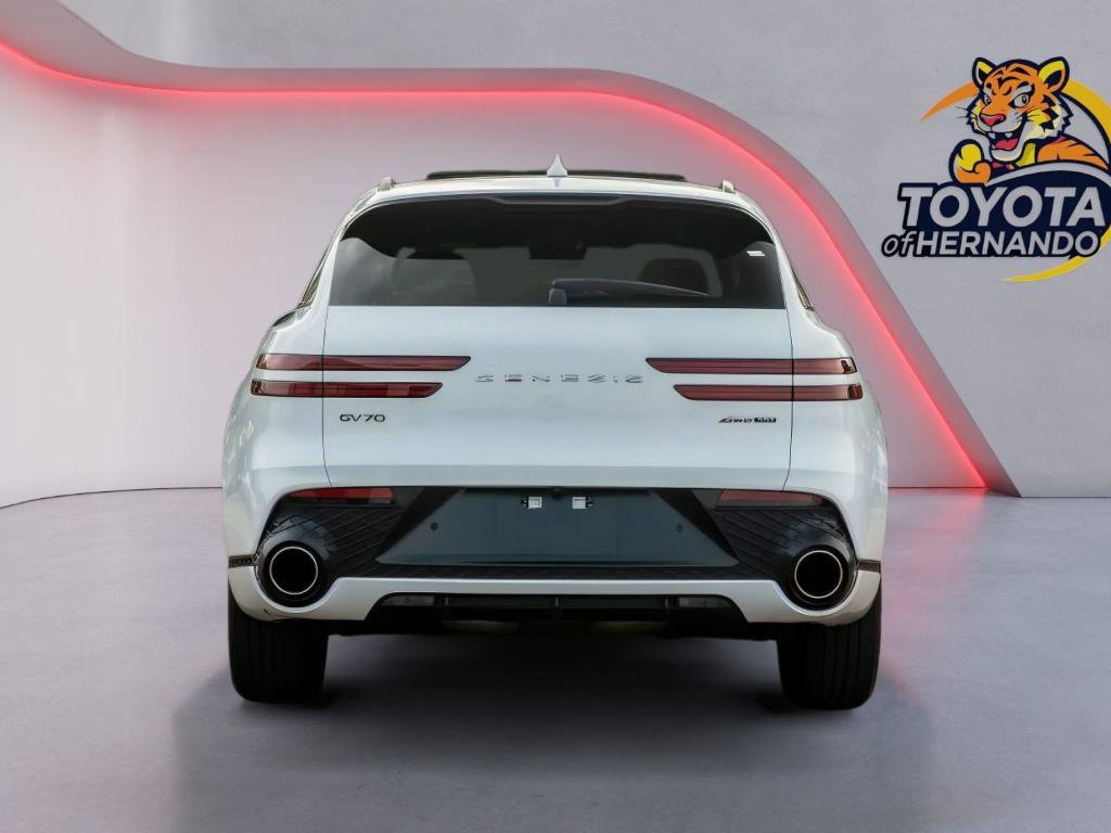 Used 2022 Genesis GV70 3.5T Sport w/ Sport Advanced Package AWD/4WD image 6