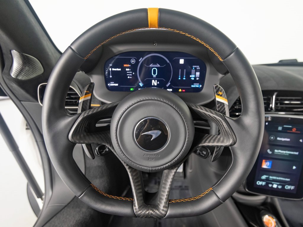 New 2025 McLaren Artura image 15