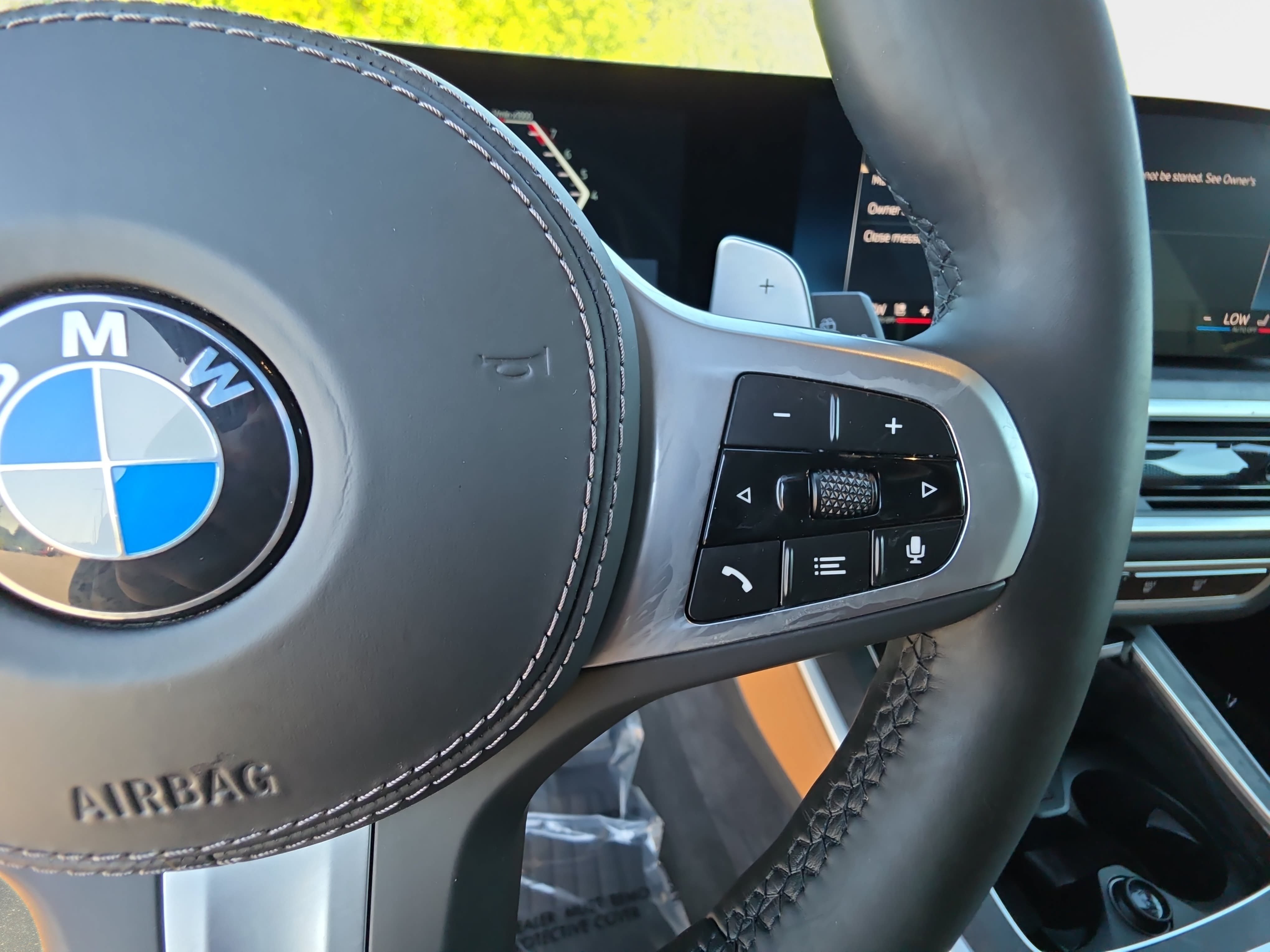 Used 2025 BMW X5 xDrive40i w/ M Sport Package AWD/4WD image 18