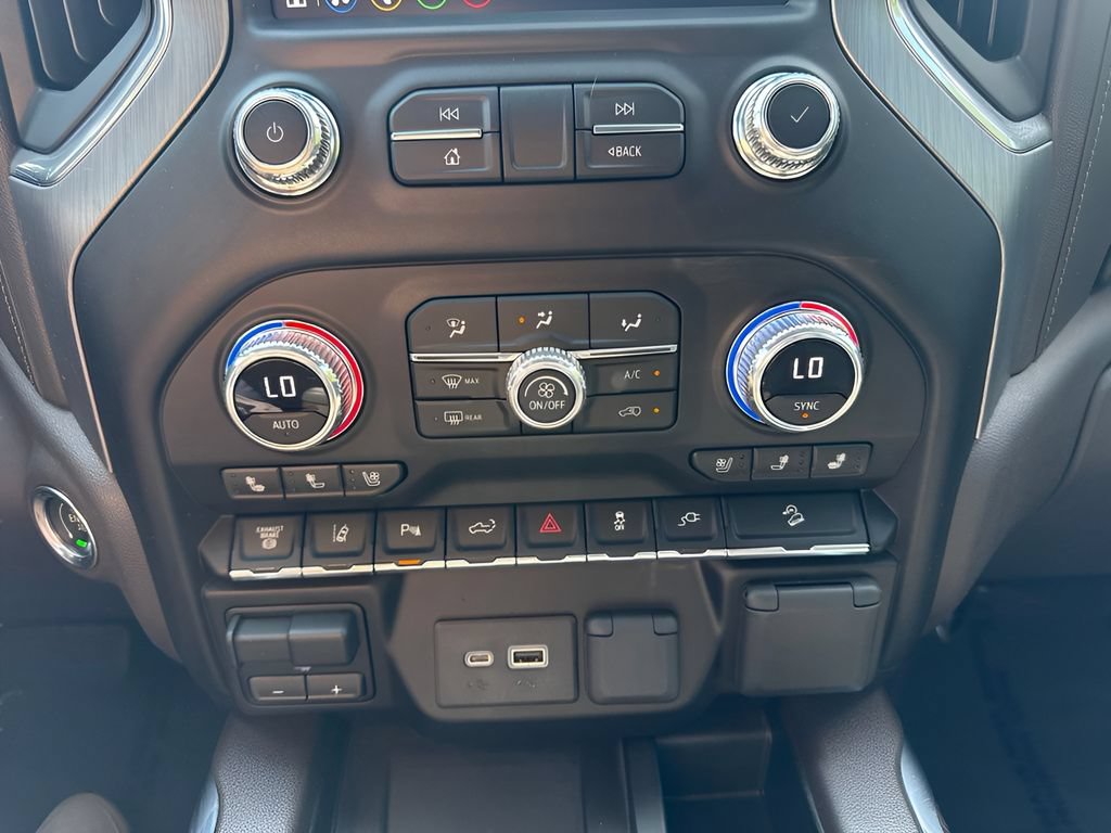 Used 2020 GMC Sierra 2500 Denali w/ Denali Ultimate Package AWD/4WD image 19