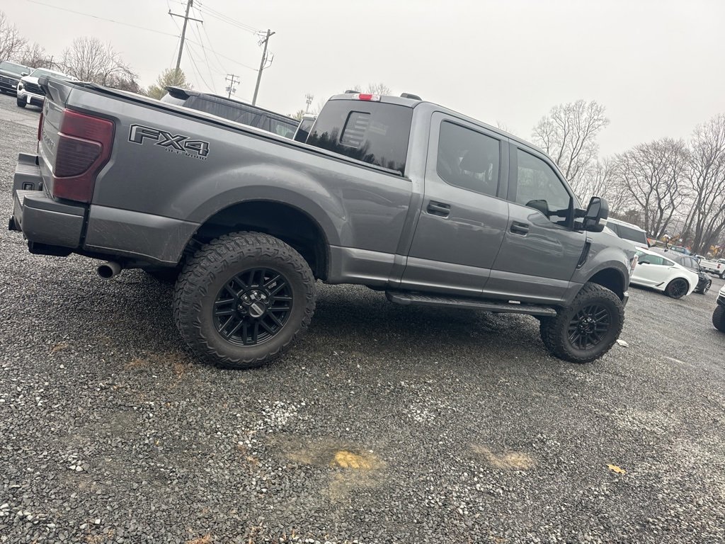Used 2022 Ford F250 XLT w/ Black Appearance Package image 7