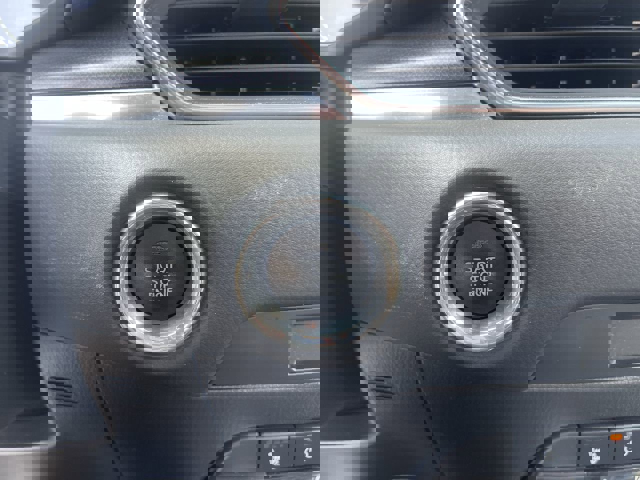 Used 2024 MAZDA CX-5 Carbon Edition image 17