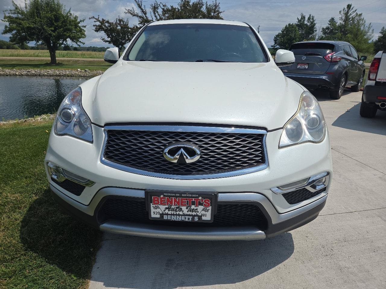 Used 2016 INFINITI QX50 AWD image 2