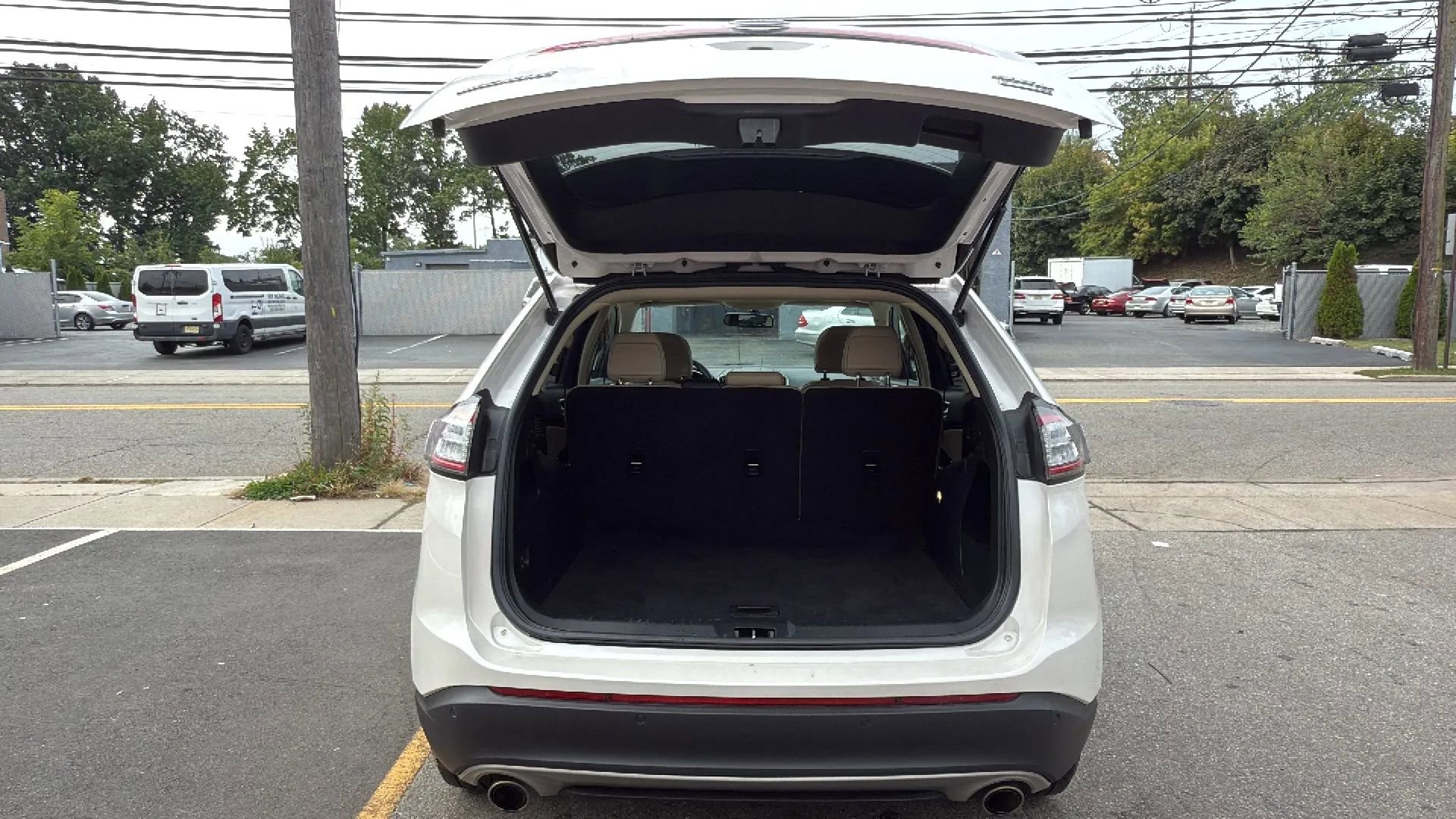 Used 2018 Ford Edge SEL w/ Equipment Group 201A image 27