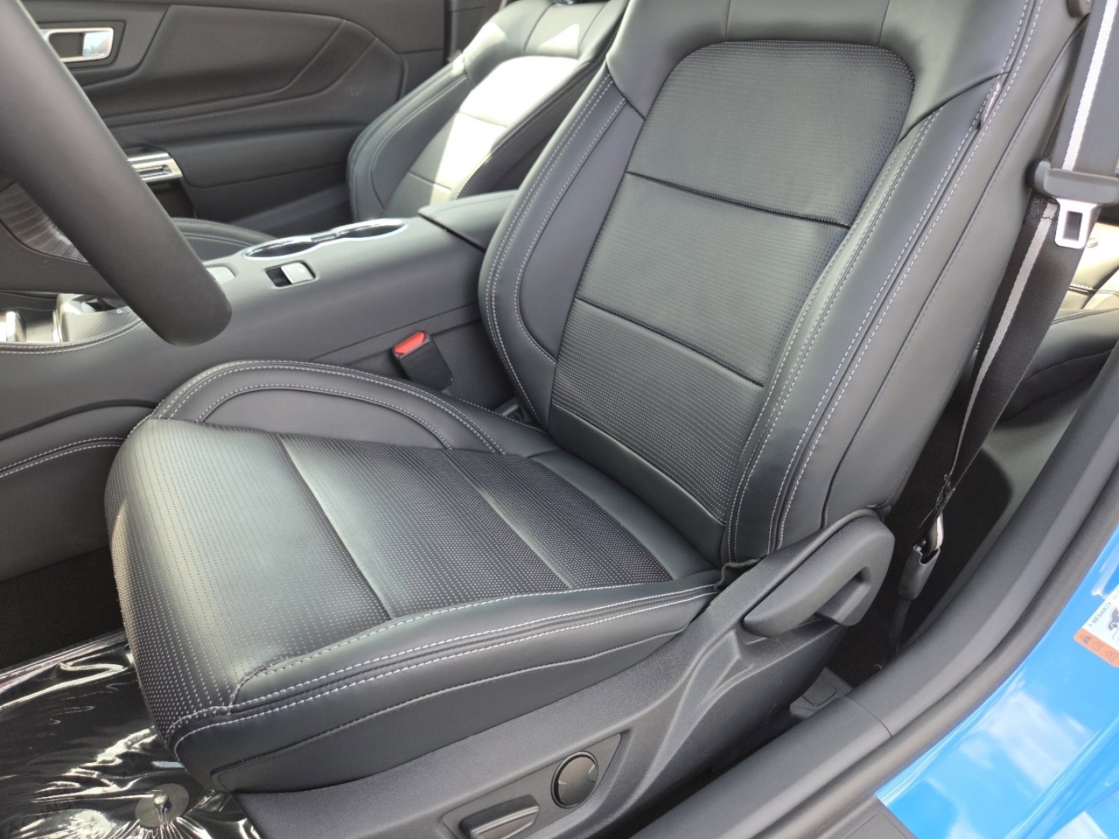 Used 2024 Ford Mustang GT Premium RWD image 26